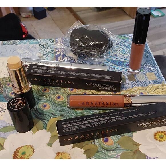 HUGE VALUE~Lot of (5) Anastasia Beverly Hills Cosmetics Grab Bag~$119 Retail - Picture 4 of 4